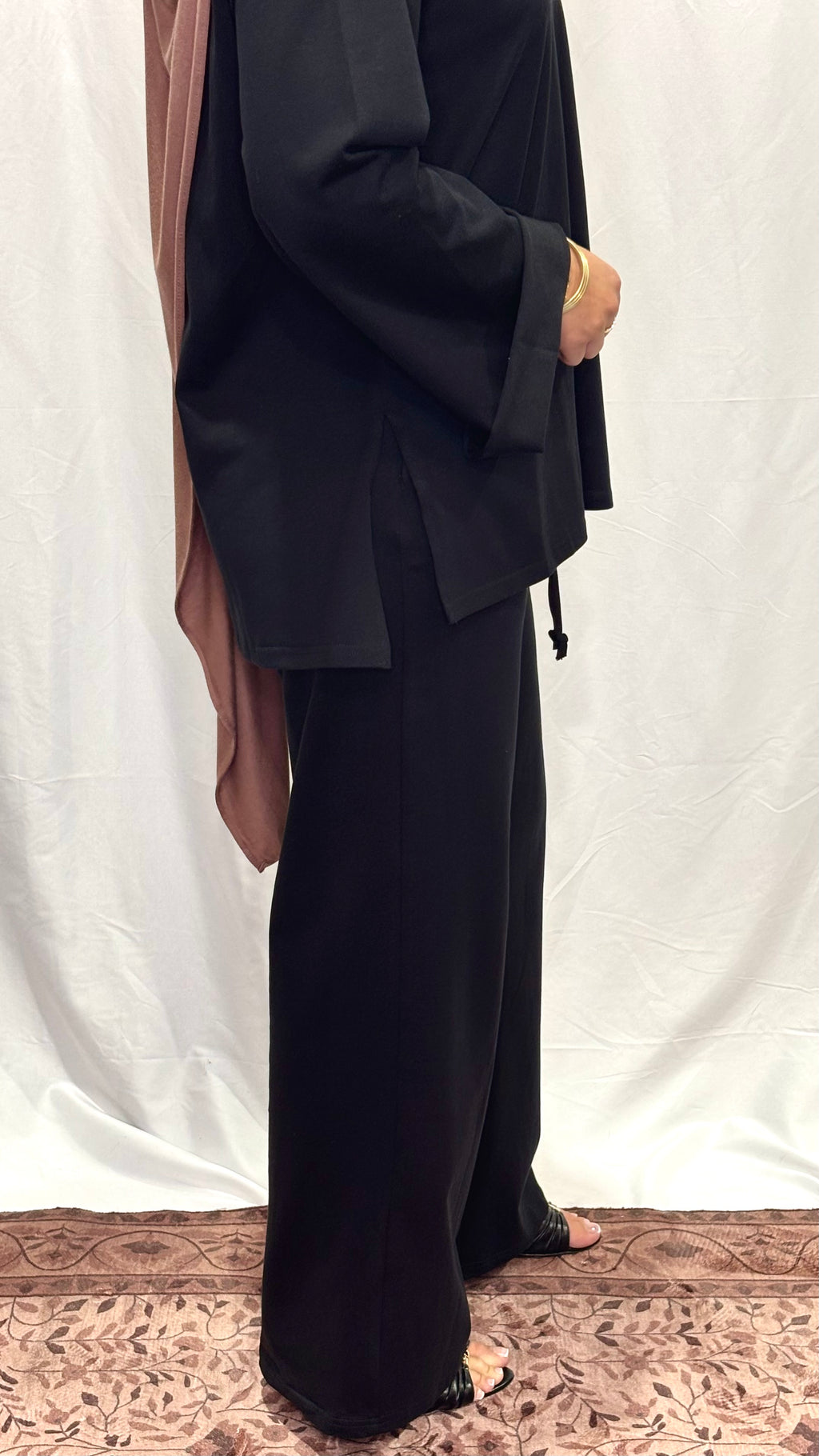 Basik Black Top
