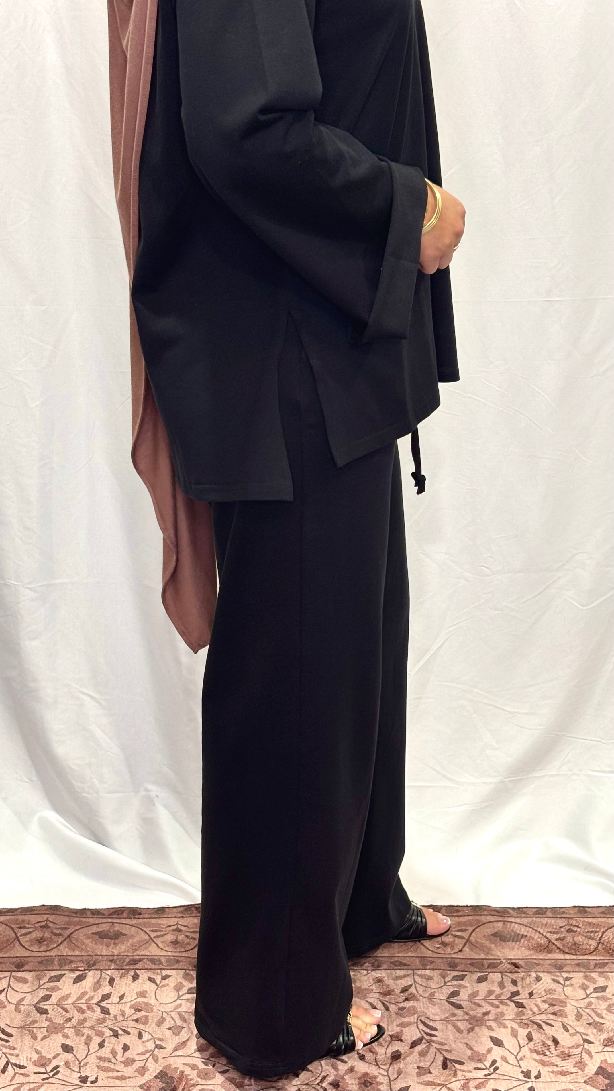 Basik Black Top