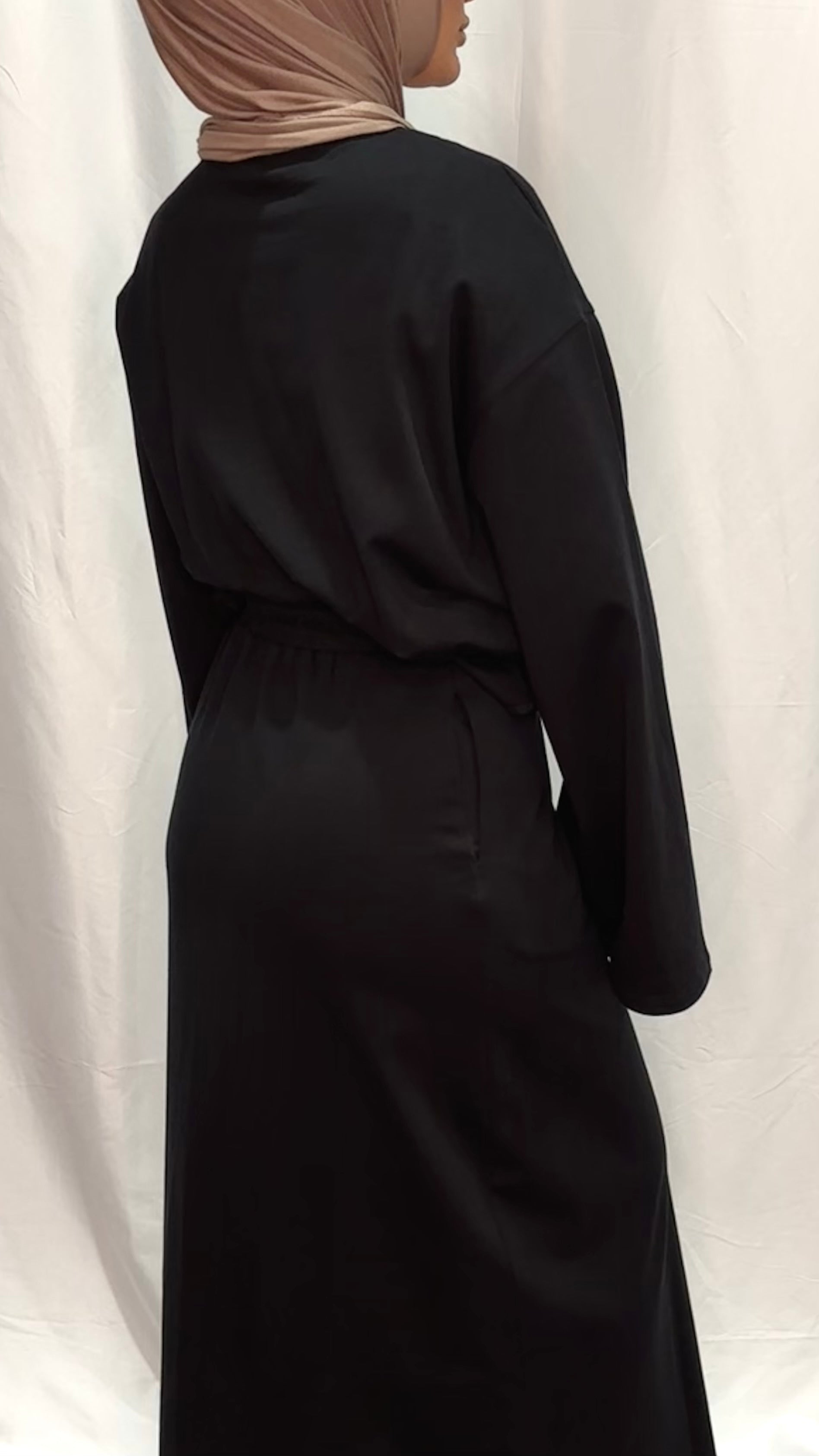 Basik Black Maxi Skirt