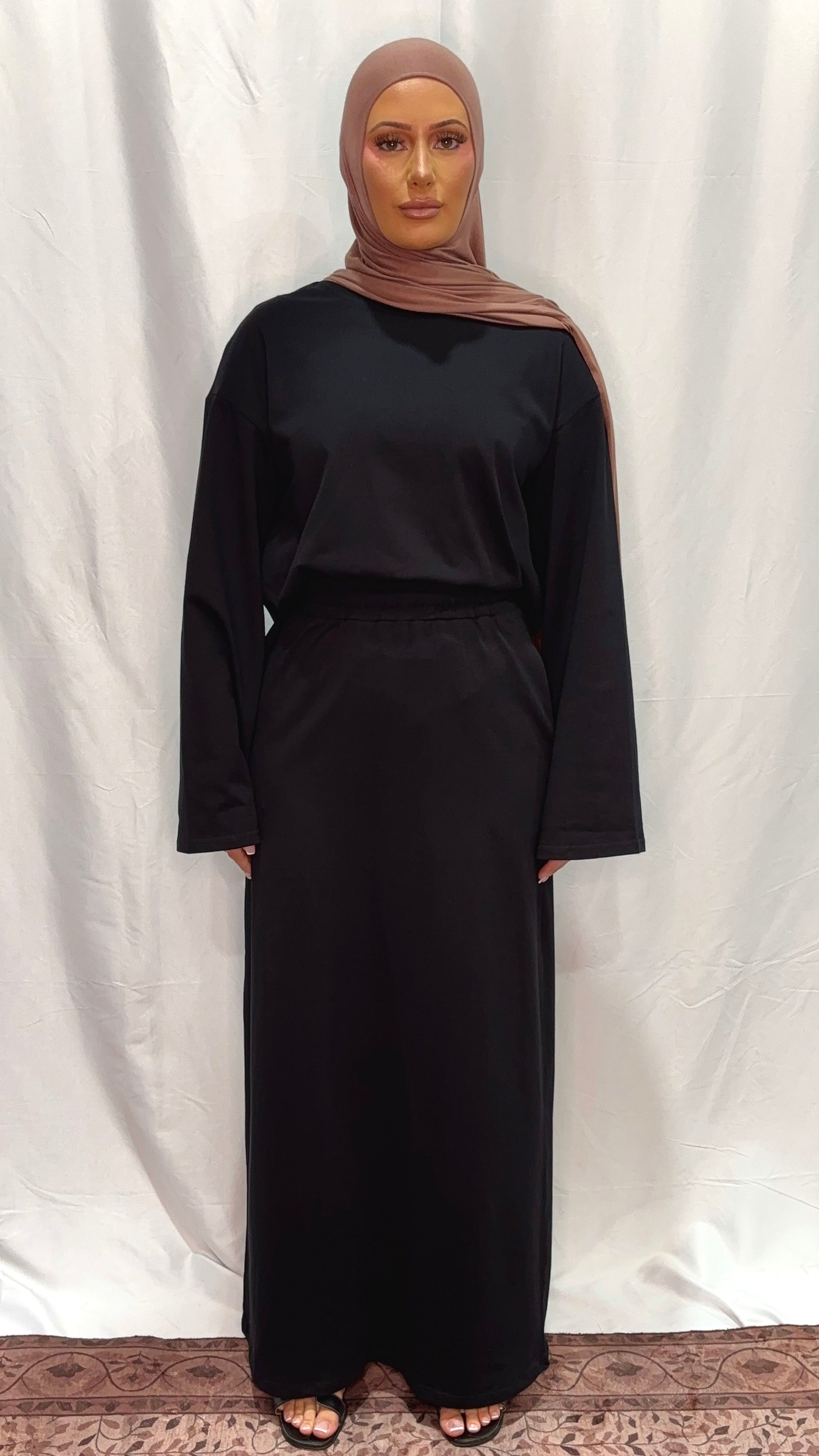 Basik Black Maxi Skirt