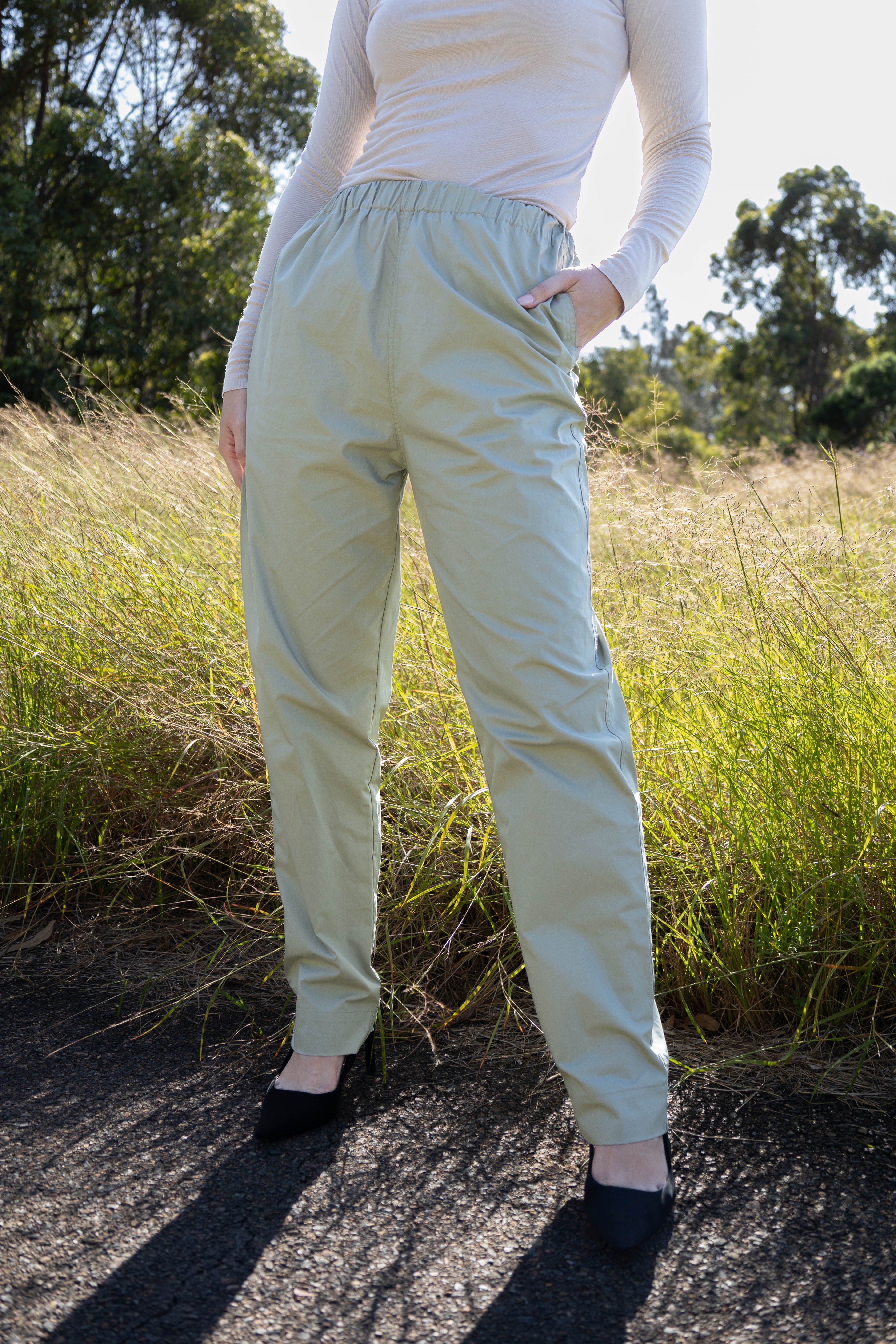 Surin Pant | Sage Green